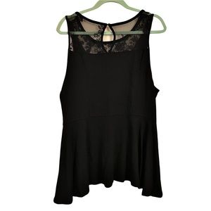 EUC Torrid Size 1 (1X us size) Peplum Lace Top -  black, V neck, blouse